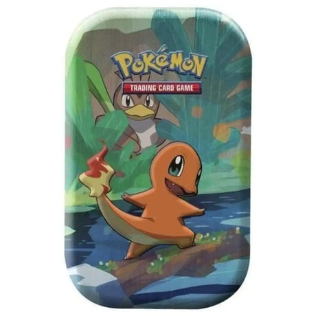 Pokemon Kanto Friends Mini Tin Glumanda – Nahaufnahme mit Farfetch'd auf Wald-Artwork