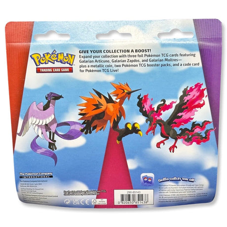 Pokemon Galarian Birds Trio Blister Rückseite – alle 3 Galar-Vögel im Artwork vor Himmel-Hintergrund